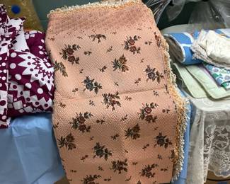 Vintage bedspread very good condition