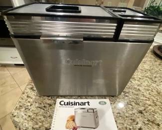 NEW Cuisinart CBK-200 Convection Bread Maker, Makes Loaves up to 2 lbs, Light, Medium, Dark Crust