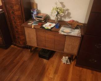 Vintage stereo record player