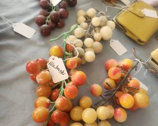 Alabaster grapes
