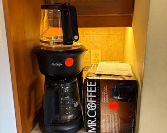 Mr. Coffee set with extra pots.