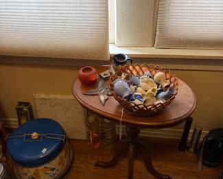 Kitchen. Vintage cake pan.  Misc.