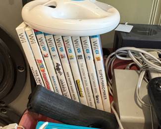 Nintendo Wii U GB Deluxe Set with Accessories and Games, includes Nintendo GameCube Console second image