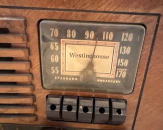 Westinghouse WR Bakelite Radio second image