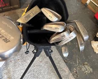 Bridgestone Golf Club Set with Stand Bag second image