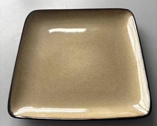 Home Trends Rave Taupe Square Dinner Plate