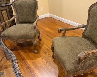 Two matching chairs 