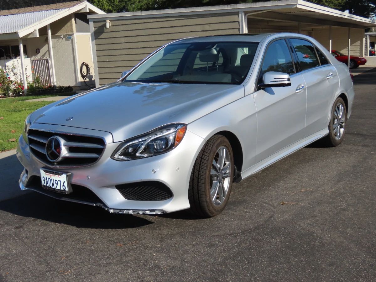 2015 Mercedes E250 BlueTec. 84,800 miles. Leather interior, sunroof, keyless entry, 360 camera, new battery, nav system. Harman kardon ent system.