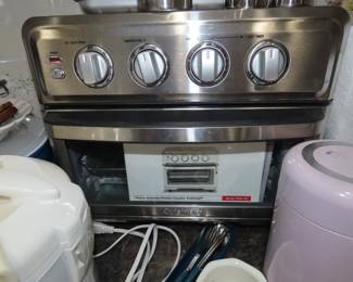 CuisinArt toaster oven.