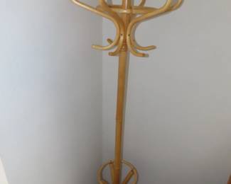 Revolving coat and hat stand