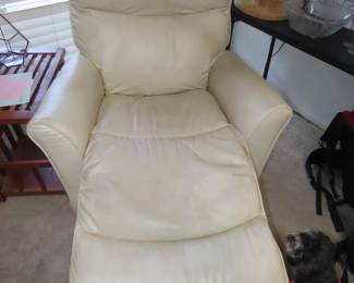 Leather LaZBoy recliner