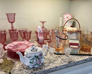 I saw a Japanese biscuit jar