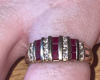 14 karat gold, ruby, and diamond gold ring