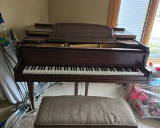 Baby Grand Piano, excellent condition!  
