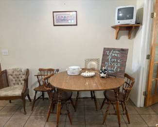 table and chairs, Corning Ware, decor