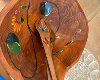 wood salad bowl with tongs