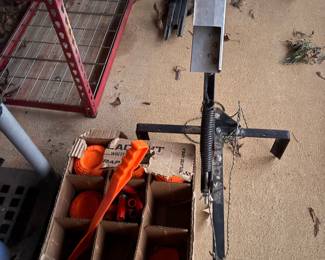 Skeet thrower w/skeet