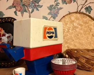 Toy Pepsi dispenser