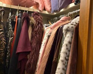 clothing XS-Small-Medium  size 8, pillows