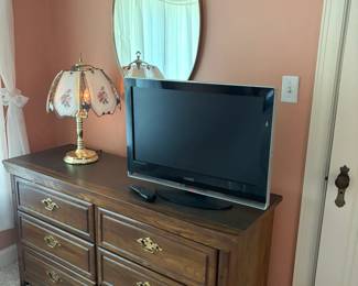 dresser, TV, lamp, OVAL mirror