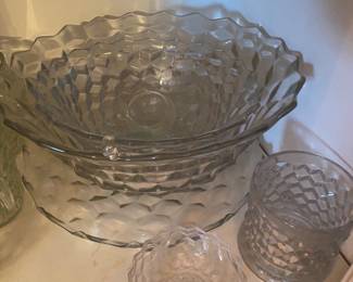 Fostopunch bowl, platter, vase and bowl