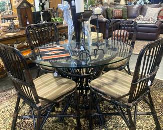 Wicker game/dining table and chairs (4), hand knotted rug