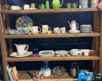 Lots of accessories and dishes