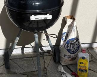 PHS023 Charcoal Grill With Coals And Lighter Fluid