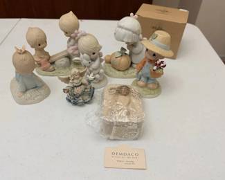 PHS099- Precious Moments /Willow Tree figures 