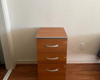 PHS040 3- Drawer Filing Cabinet 