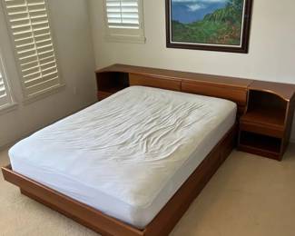 PHS108 Beautiful Bedroom Set With Storage! 