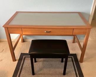 PHS119 Wood & Glass Desk W/ Bench