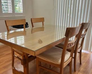PHS038 Solid Maple/ Oak Wood Table With 4 Chairs