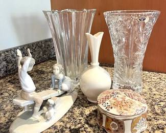 PHS079 Crystal And Porcelain Decor