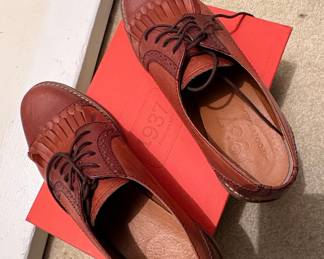 Women's Brogues with Fringe Detail