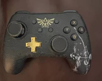 The Legend of Zelda Breath of the Wild Nintendo Switch Pro Controller