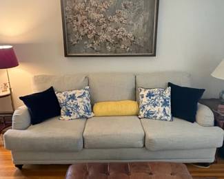 Coaster Furniture Glenn Upholstered English Arm Sofa