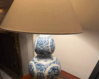 Ralph Lauren Blue and White Porcelain Double Gourd Table Lamp second image