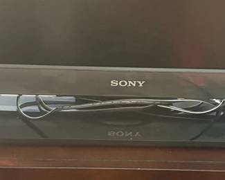 Sony KDLEX LCD Digital Color TV second image