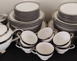 Noritake Crestwood Platinum China Set