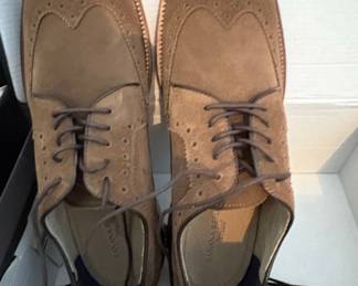 Banana Republic Suede Wingtip Brogues