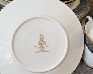 Royal Doulton Carlyle China Dinnerware Set