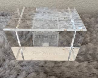 Crystal Paperweight with Etched Building Facade and "Für Nichte" inscription