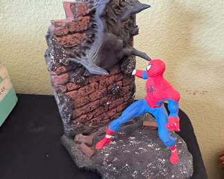 Spider-Man vs. Venom Diorama Statue by Bowen Designs