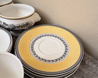 Villeroy & Boch 'Audun Ferme' Porcelain Dinnerware Set