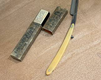 Dubl Duck Satin Edge Special No. 1 Straight Razor with Case