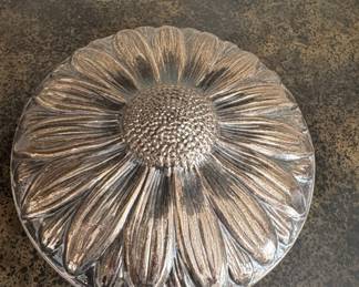 Silver Daisy Motif with Velvet Lining Inside Trinket Box