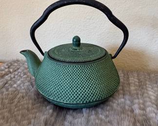 Green Cast Iron Teapot with Diamond Pattern