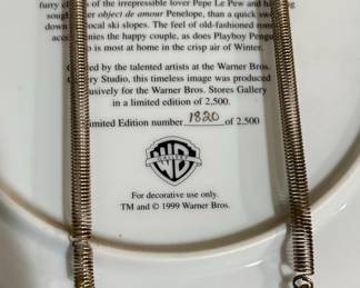 Warner Bros. "Ski... et Après Ski?" Collector's Plate