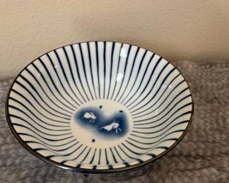 Tokusa Pattern Blue and White Ceramic Bowl with Fish Motif